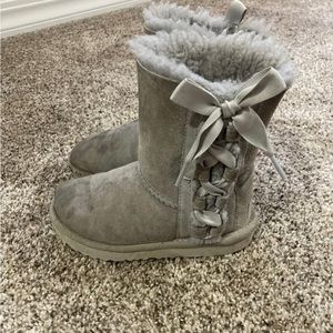 Ugh boots toddler size 10 Grey